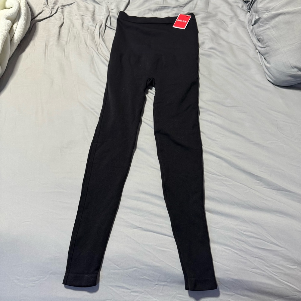 SPANX Classic Very Black Leggings Size 2-4 S/P